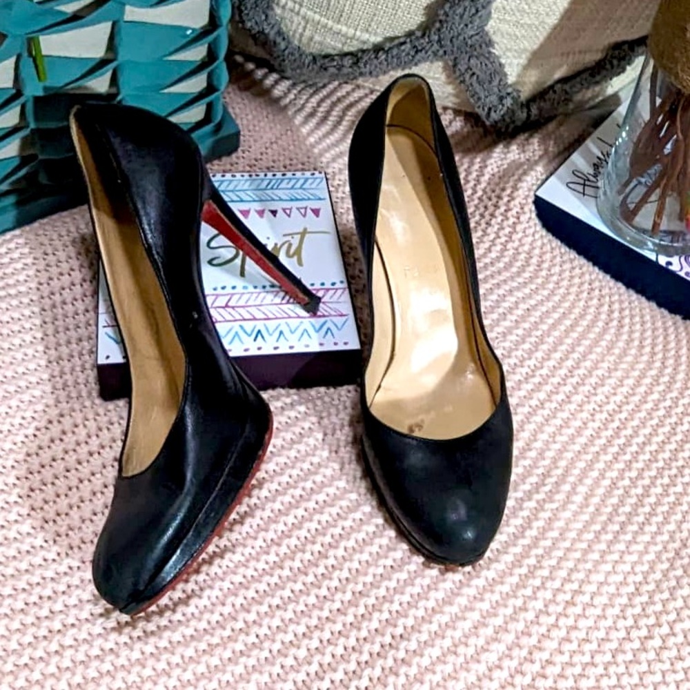 Christian Louboutin Patent Leather PumpsSize: 10